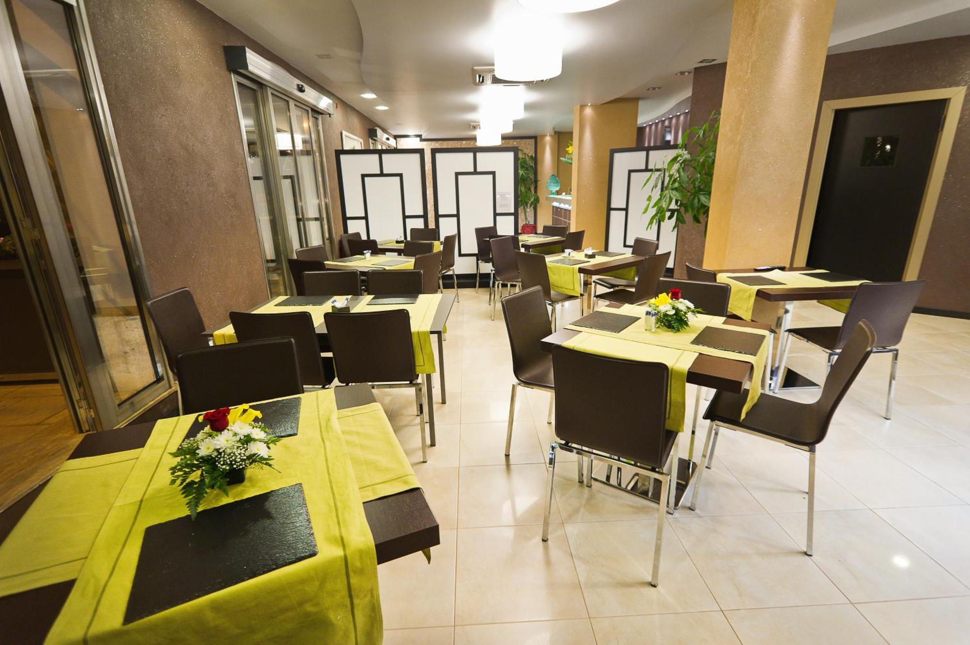 Melqart Hotel Шакка Экстерьер фото