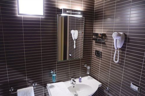 Melqart Hotel Шакка Экстерьер фото